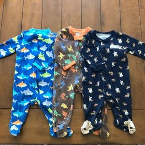 Set of 3 footed sleepers 3-6 months